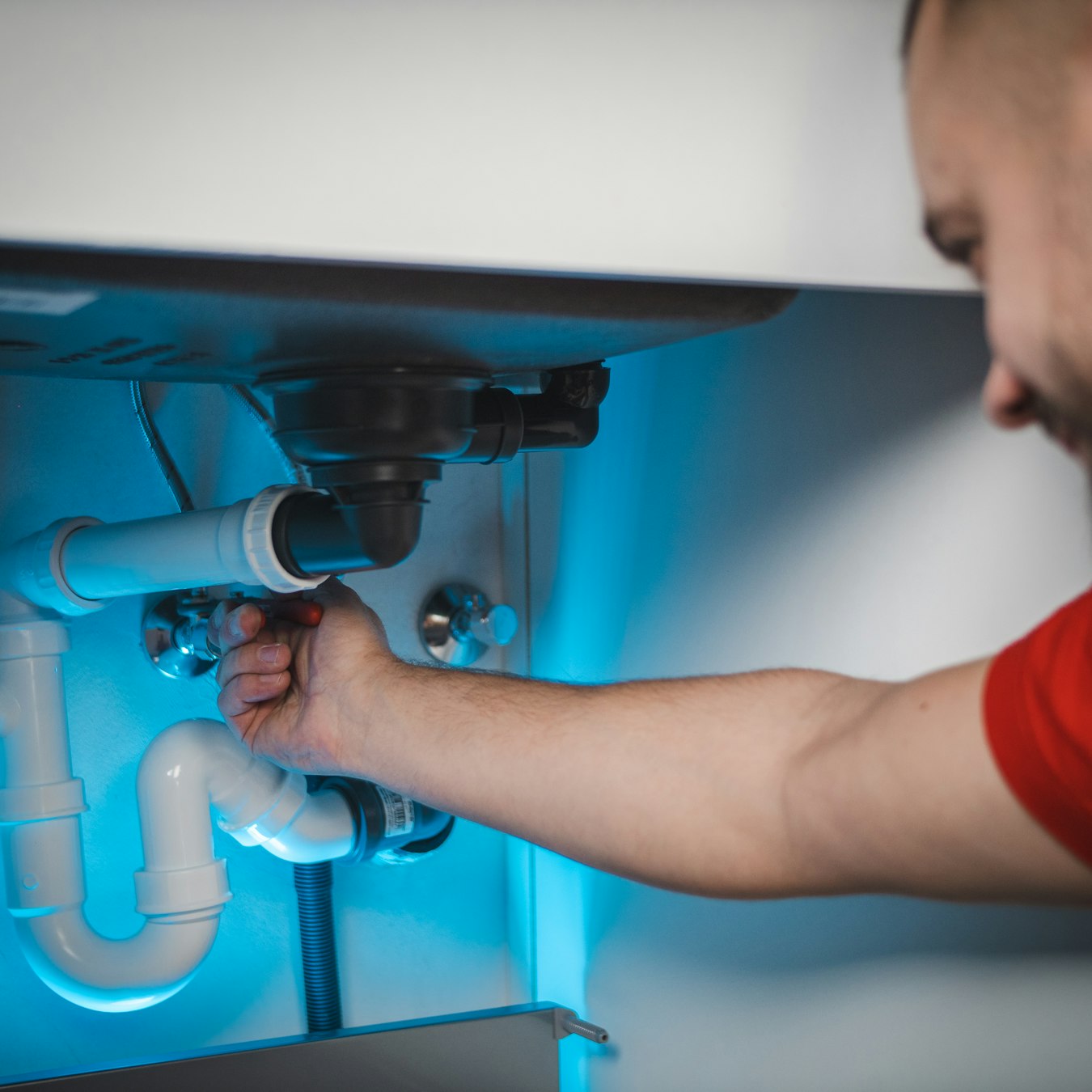 Glencoe Plumbing licensed plumber on a service call in Glencoe, Ontario